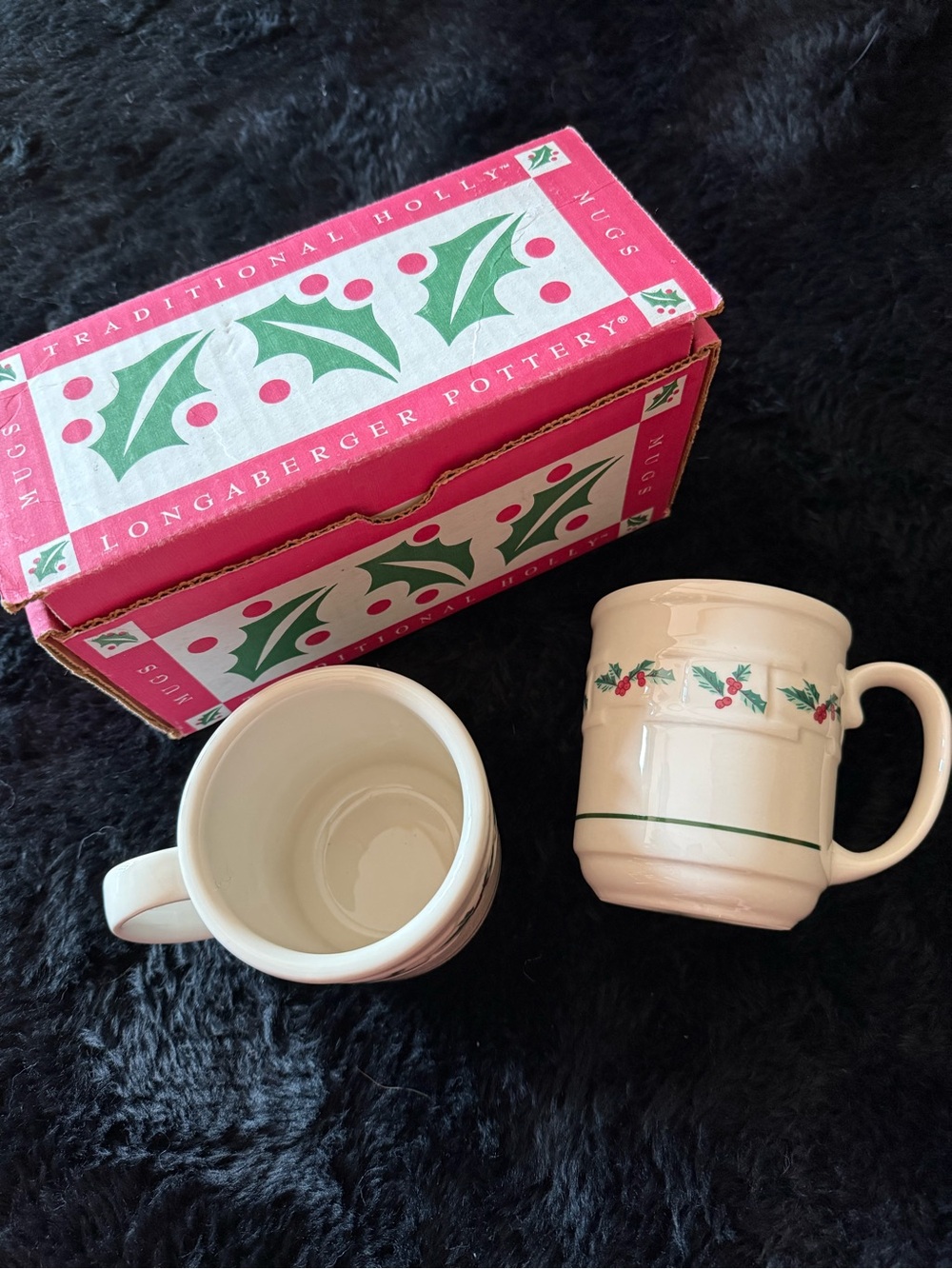Longaberger traditional Holly Mugs  - Set of 2
